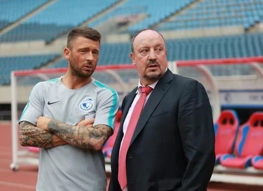 AYX SPORTS-Rookie关键节点挺进下一轮，皇家马德里带队取胜！