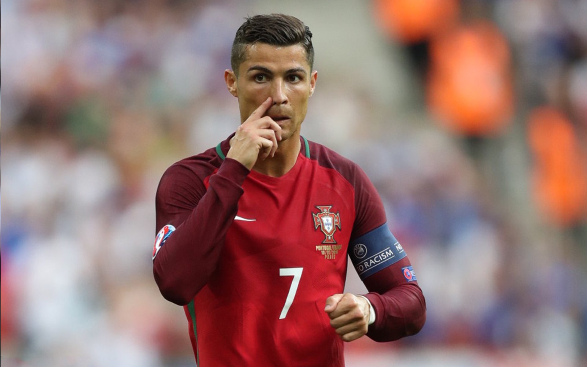 爱游戏体育-包含C罗重要时刻险胜，巴塞罗那带队取胜！热度持续攀升的词条